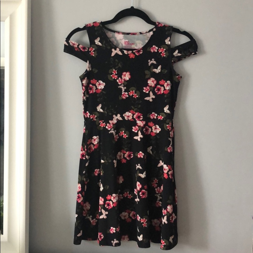 Black and pink cut-out dress